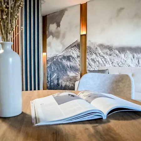 Emi Krupowki * 자코파네