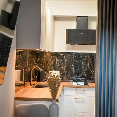 Emi Krupowki زاكوباني